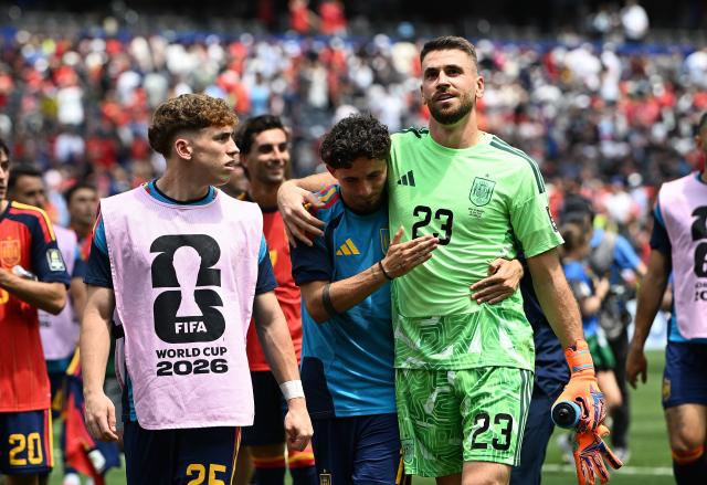 (260711) -- LOS ANGELES, July 11, 2026 (Xinhua) -- Players of Spain celebrate victory after the quarter final match between Spain and Belgium at the 2026 FIFA World Cup at Los Angeles Stadium in Los Angeles, the United States, July 10, 2026. (Xinhua/Wu Xiaoling)