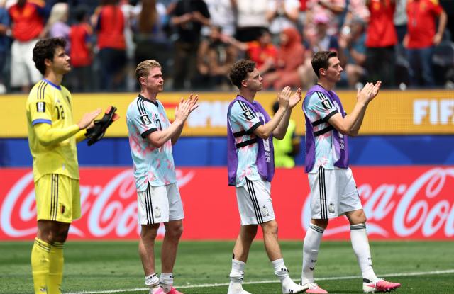 (260711) -- LOS ANGELES, July 11, 2026 (Xinhua) -- Players of Belgium greet the audience after the quarter final match between Spain and Belgium at the 2026 FIFA World Cup at Los Angeles Stadium in Los Angeles, the United States, July 10, 2026. (Xinhua/Bai Xuefei)