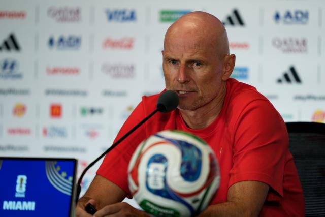 (260711) -- MIAMI, July 11, 2026 (Xinhua) -- Stale Solbakken, head coach of Norway, attends a press conference ahead of quarterfinal between Norway and England at the 2026 FIFA World Cup in Miami, the United States, July 10, 2026. (Xinhua/Chen Yichen)