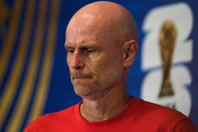 (260711) -- MIAMI, July 11, 2026 (Xinhua) -- Stale Solbakken, head coach of Norway, attends a press conference ahead of quarterfinal between Norway and England at the 2026 FIFA World Cup in Miami, the United States, July 10, 2026. (Xinhua/Chen Yichen)
