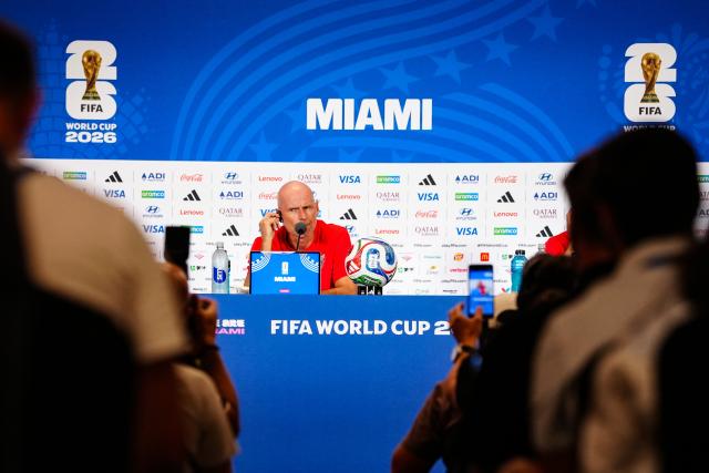(260711) -- MIAMI, July 11, 2026 (Xinhua) -- Stale Solbakken, head coach of Norway, attends a press conference ahead of round of quarterfinal between Norway and England at the 2026 FIFA World Cup in Miami, the United States, July 10, 2026. (Xinhua/Jia Haocheng)