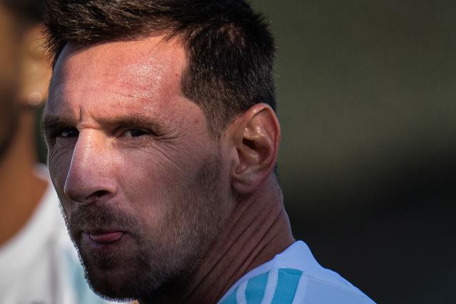 (260711) -- KANSAS CITY, July 11, 2026 (Xinhua) -- Lionel Messi of Argentina attends a training session ahead of the quarterfinal between Argentina and Switzerland at the 2026 FIFA World Cup in Kansas City, the United States, on July 10, 2026. (Xinhua/Xiao Yijiu)