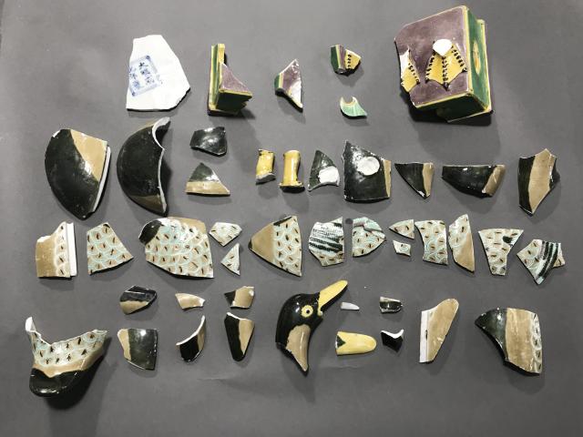 (260711) -- NANCHANG, July 11, 2026 (Xinhua) -- This file photo shows shards of a duck-shaped ceramic incense burner created in the Ming Dynasty (1368-1644), as collected by Jingdezhen Imperial Kiln Institute, in Jingdezhen, east China's Jiangxi Province. (Jingdezhen Imperial Kiln Institute/Handout via Xinhua)
