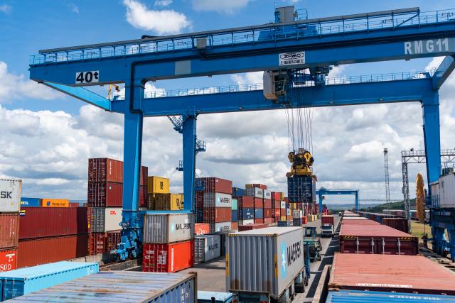 (260713) -- MOMBASA, July 13, 2026 (Xinhua) -- A crane hoists a container at Port Reitz Station on the Mombasa-Nairobi Standard Gauge Railway (SGR) in Mombasa, Kenya, July 9, 2026.
  Effective May 1, China has implemented a zero-tariff policy on products from 53 African countries with which it maintains diplomatic relations.
  According to the Africa Star Railway Operation Company, Kenya's Standard Gauge Railway (SGR) operated a total of 3,931 freight trains in the first half of 2026, transporting 4.278 million tonnes of cargo, with average daily cargo volume up 12.3 percent year on year. Container shipments from Nairobi to Mombasa rose sharply in May and June following the implementation of the zero-tariff policy, increasing by about 44 percent compared with the average monthly volume recorded earlier this year. (Xinhua/Xie Jianfei)