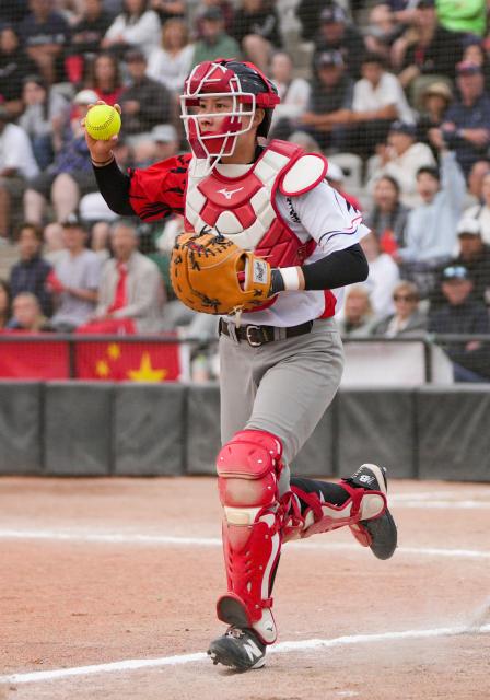(260713) -- SURREY, July 13, 2026 (Xinhua) -- Ren Min of China competes during the final game between China and Canada at the 2026 Canada Cup International Softball Championship in Surrey, British Columbia, Canada, July 12, 2026.
Canada claimed the championship title with a 7-3 victory over China, while China finished as the first runner-up. (Photo by Liang Sen/Xinhua)