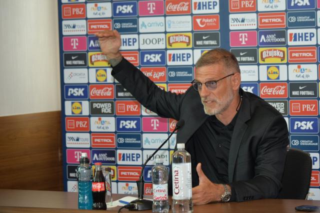 (260713) -- ZAGREB, July 13, 2026 (Xinhua) -- Slaven Bilic, new head coach of Croatia's national football team, speaks at a press conference in Zagreb, Croatia, on July 13, 2026. The Croatian Football Federation (HNS) on Monday appointed Slaven Bilic as head coach of the national football team. (Xinhua/Ma Zhen)