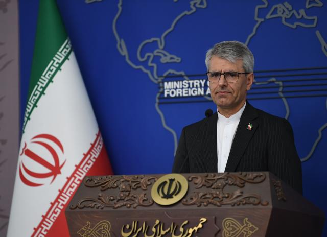 (260713) -- TEHRAN, July 13, 2026 (Xinhua) -- Iranian Foreign Ministry spokesman Esmaeil Baghaei speaks at a weekly press conference in Tehran, Iran, July 13, 2026. Iran will stop fulfilling its obligations if Washington continues violating commitments under last month's bilateral memorandum of understanding (MoU), Baghaei said here on Monday.
   The MoU has undoubtedly entered a "crisis phase," while Iran has never been the party to violate commitments under the deal first, Baghaei said at a weekly press conference.
   He accused the United States of having continuously violated its obligations and mutilated the MoU's paragraphs and components over the past weeks. (Xinhua/Shadati)