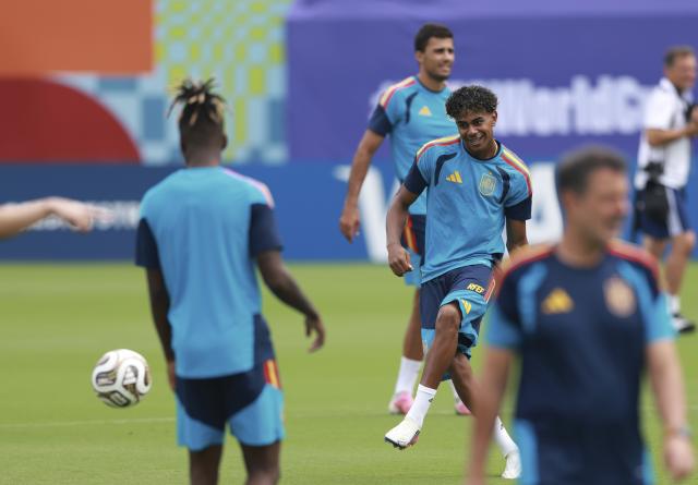 (260714) -- DALLAS, July 14, 2026 (Xinhua) -- Lamine Yamal of Spain attends a training session ahead of the semi-final match between France and Spain at the 2026 FIFA World Cup in Dallas, the United States, on July 13, 2026. (Xinhua/Hu Xingyu)