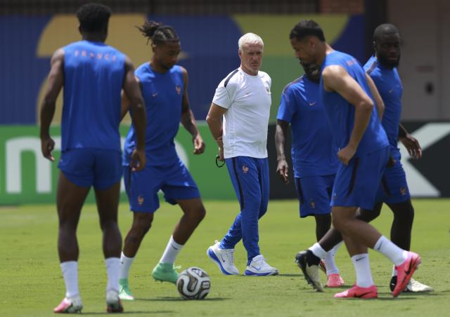 (260714) -- DALLAS, July 14, 2026 (Xinhua) -- Didier Deschamps, head coach of France, is seen during a training session ahead of the semi-final match between France and Spain at the 2026 FIFA World Cup in Dallas, the United States, on July 13, 2026. (Xinhua/Hu Xingyu)