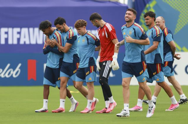 (260714) -- DALLAS, July 14, 2026 (Xinhua) -- Players of Spain are seen before a training session ahead of the semi-final match between France and Spain at the 2026 FIFA World Cup in Dallas, the United States, on July 13, 2026. (Xinhua/Hu Xingyu)