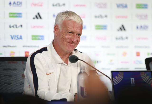 (260714) -- DALLAS, July 14, 2026 (Xinhua) -- Didier Deschamps, head coach of France, attends a press conference ahead of the semi-final match between France and Spain at the 2026 FIFA World Cup in Dallas, the United States, on July 13, 2026. (Xinhua/Hu Xingyu)