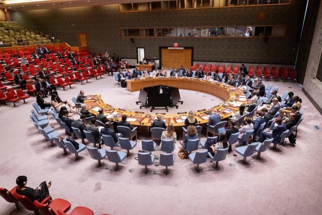 (260714) -- UNITED NATIONS, July 14, 2026 (Xinhua) -- UN Security Council holds an emergency meeting on the situation in the Middle East at the UN headquarters in New York, on July 13, 2026. A Chinese envoy on Monday expressed serious concern over the escalating tensions surrounding Yemen's Sanaa International Airport and called for de-escalation in the war-torn country.
   China calls on all parties concerned to remain calm and exercise restraint to avoid further escalation, said Sun Lei, the charge d'affaires of China's Permanent Mission to the United Nations. (Manuel Elias/UN Photo/Handout via Xinhua)