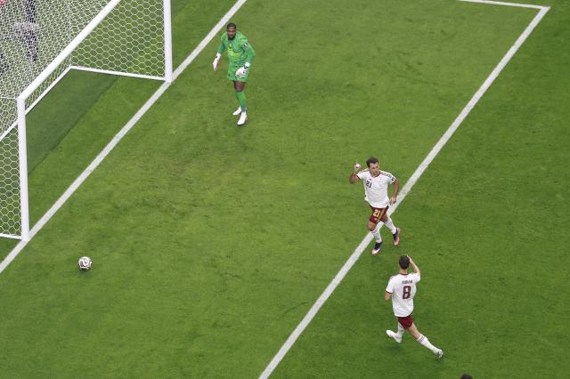 (260715) -- DALLAS, July 15, 2026 (Xinhua) -- Mikel Oyarzabal (C) of Spain celebrates as he scores a penalty kick during the semifinal match between France and Spain at the 2026 FIFA World Cup at Dallas Stadium in Dallas, the United States, July 14, 2026. (Xinhua/Hu Xingyu)