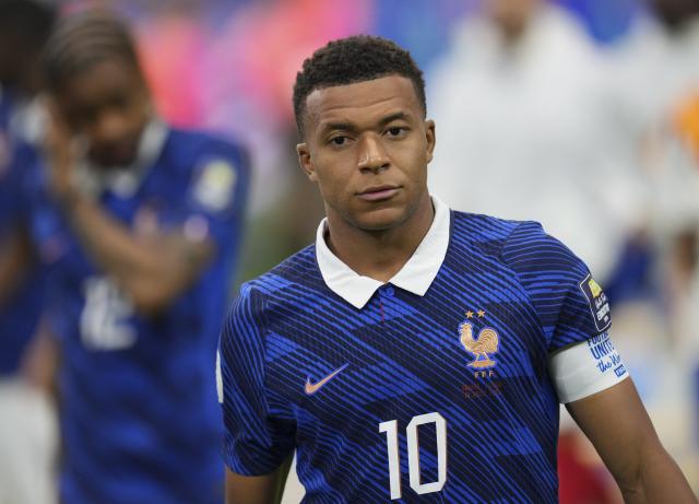 (260715) -- DALLAS, July 15, 2026 (Xinhua) -- Kylian Mbappe of France reacts before the semifinal match between France and Spain at the 2026 FIFA World Cup at Dallas Stadium in Dallas, the United States, July 14, 2026. (Xinhua/Wu Xiaoling)