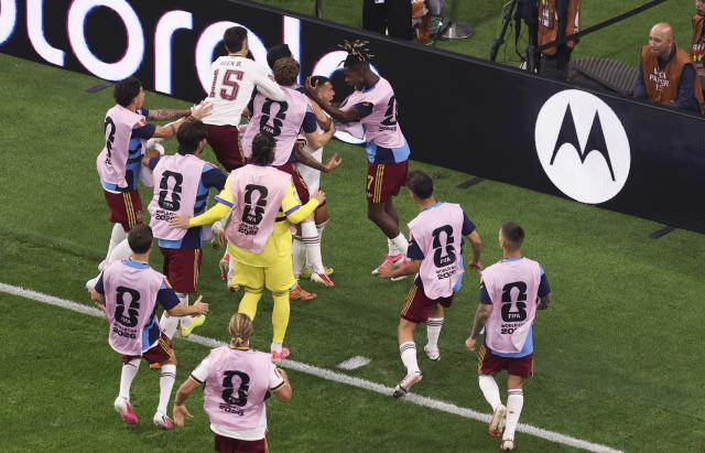 (260715) -- DALLAS, July 15, 2026 (Xinhua) -- Pedro Porro (top C) of Spain celebrates a goal with teammates during the semifinal match between France and Spain at the 2026 FIFA World Cup at Dallas Stadium in Dallas, the United States, July 14, 2026. (Xinhua/Hu Xingyu)