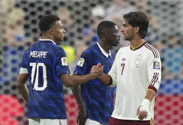 (260715) -- DALLAS, July 15, 2026 (Xinhua) -- Kylian Mbappe (L) of France greets Ferran Torres (R) of Spain after the semifinal match between France and Spain at the 2026 FIFA World Cup at Dallas Stadium in Dallas, the United States, July 14, 2026. (Xinhua/Huang Zongzhi)