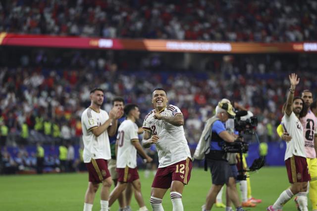 (260715) -- DALLAS, July 15, 2026 (Xinhua) -- Pedro Porro (front) of Spain celebrates after the semifinal match between France and Spain at the 2026 FIFA World Cup at Dallas Stadium in Dallas, the United States, July 14, 2026. (Xinhua/Xu Zijian)