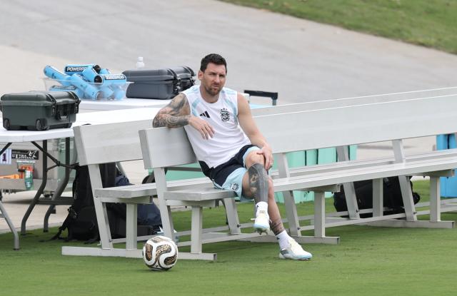 (260715) -- MARIETTA, July 15, 2026 (Xinhua) -- Lionel Messi of Argentina is pictured before a training session ahead of the semifinal match between Argentina and England at the 2026 FIFA World Cup in Marietta, Georgia, the United States, on July 14, 2026. (Xinhua/Cao Can)