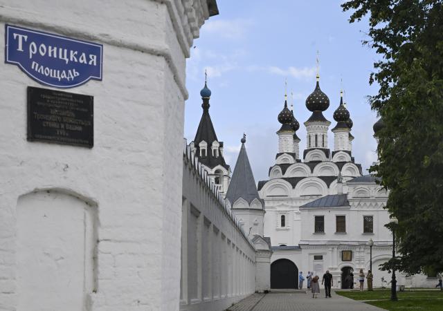 (260715) -- MOSCOW, July 15, 2026 (Xinhua) -- A church is seen in Murom, Vladimirskaya Oblast, Russia, July 13, 2026. Russia's "Golden Ring" is a cultural and tourism route surrounding the capital of Moscow, which brings the history and culture, architectural art, folk customs and natural scenery of Russia to its viewers. (Xinhua/Hao Jianwei)