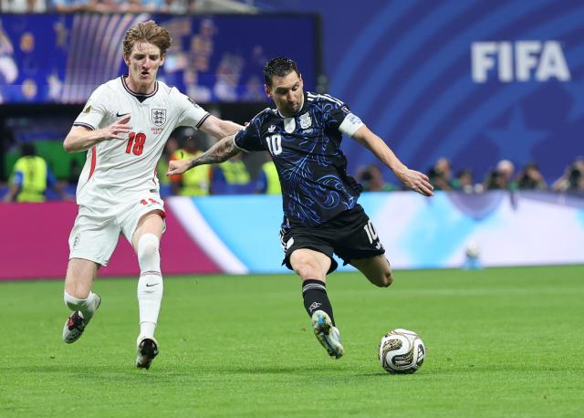 (260716) -- ATLANTA, July 16, 2026 (Xinhua) -- Lionel Messi (R) of Argentina competes during the semifinal match between Argentina and England at the 2026 FIFA World Cup at Atlanta Stadium in Atlanta, the United States, July 15, 2026. (Xinhua/Cao Can)