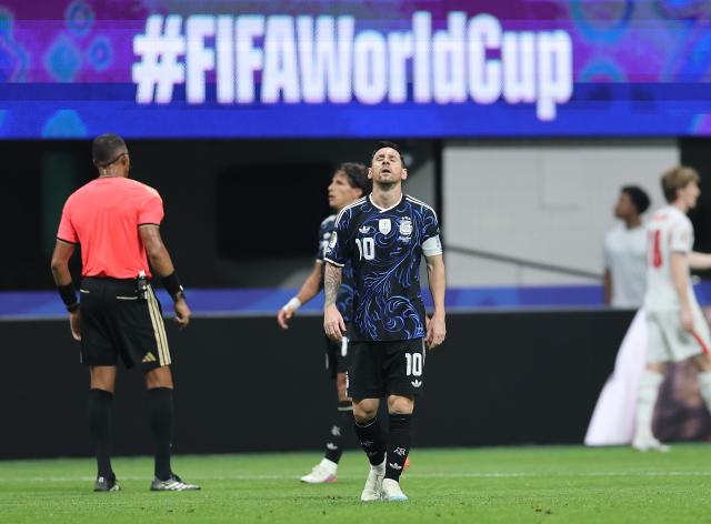 (260716) -- ATLANTA, July 16, 2026 (Xinhua) -- Lionel Messi of Argentina reacts during the semifinal match between Argentina and England at the 2026 FIFA World Cup at Atlanta Stadium in Atlanta, the United States, July 15, 2026. (Xinhua/Cao Can)