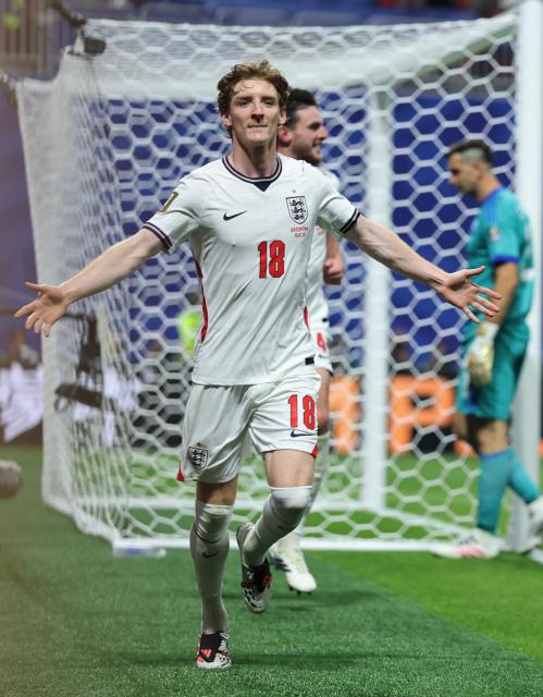 (260716) -- ATLANTA, July 16, 2026 (Xinhua) -- Anthony Gordon of England celebrates a goal during the semifinal match between Argentina and England at the 2026 FIFA World Cup at Atlanta Stadium in Atlanta, the United States, July 15, 2026. (Xinhua/Cao Can)