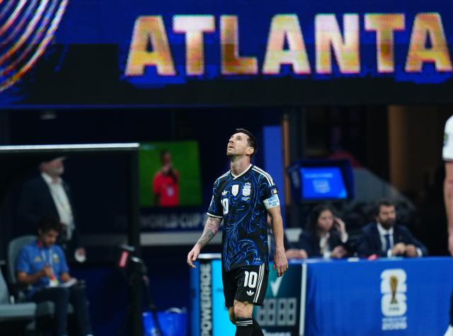 (260716) -- ATLANTA, July 16, 2026 (Xinhua) -- Lionel Messi of Argentina reacts during the semifinal match between Argentina and England at the 2026 FIFA World Cup at Atlanta Stadium in Atlanta, the United States, July 15, 2026. (Xinhua/Jia Haocheng)