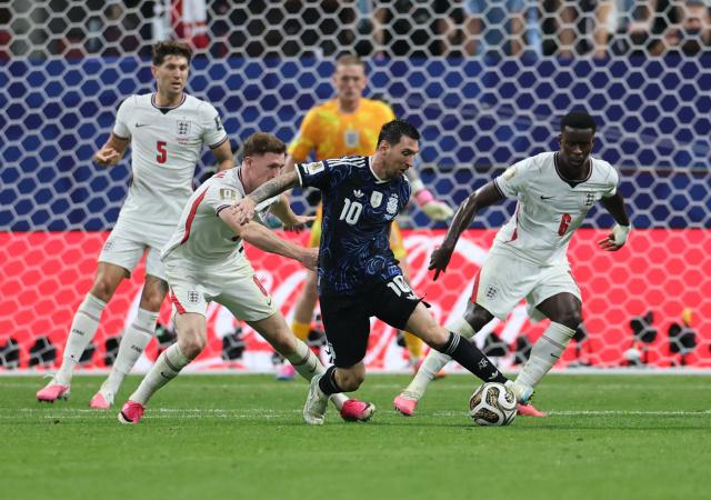 (260716) -- ATLANTA, July 16, 2026 (Xinhua) -- Lionel Messi (C) of Argentina vies for the ball during the semifinal match between Argentina and England at the 2026 FIFA World Cup at Atlanta Stadium in Atlanta, the United States, July 15, 2026. (Xinhua/Cao Can)