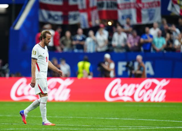 (260716) -- ATLANTA, July 16, 2026 (Xinhua) -- Harry Kane of England reacts during the semifinal match between Argentina and England at the 2026 FIFA World Cup at Atlanta Stadium in Atlanta, the United States, July 15, 2026. (Xinhua/Jia Haocheng)