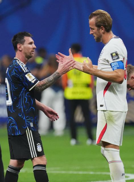 (260716) -- ATLANTA, July 16, 2026 (Xinhua) -- Lionel Messi (L) of Argentina greets Harry Kane of England after the semifinal match between Argentina and England at the 2026 FIFA World Cup at Atlanta Stadium in Atlanta, the United States, July 15, 2026. (Xinhua/Xu Chang)