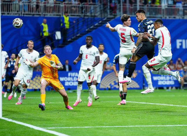 (260716) -- ATLANTA, July 16, 2026 (Xinhua) -- Lautaro Martinez (2nd R) of Argentina shoots and scores during the semifinal match between Argentina and England at the 2026 FIFA World Cup at Atlanta Stadium in Atlanta, the United States, July 15, 2026. (Xinhua/Jia Haocheng)