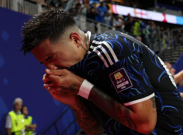 (260716) -- ATLANTA, July 16, 2026 (Xinhua) -- Enzo Fernandez of Argentina celebrates as Lautaro Martinez of Argentina scores during the semifinal match between Argentina and England at the 2026 FIFA World Cup at Atlanta Stadium in Atlanta, the United States, July 15, 2026. (Xinhua/Li Ming)