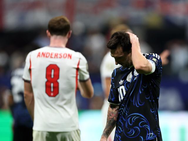(260716) -- ATLANTA, July 16, 2026 (Xinhua) -- Lionel Messi (R) of Argentina reacts during the semifinal match between Argentina and England at the 2026 FIFA World Cup at Atlanta Stadium in Atlanta, the United States, July 15, 2026. (Xinhua/Li Ming)