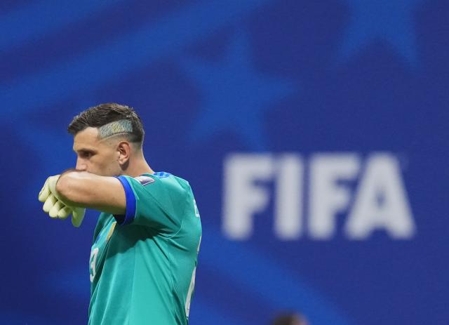 (260716) -- ATLANTA, July 16, 2026 (Xinhua) -- Goalkeeper Emiliano Martinez of Argentina reacts during the semifinal match between Argentina and England at the 2026 FIFA World Cup at Atlanta Stadium in Atlanta, the United States, July 15, 2026. (Xinhua/Xu Chang)