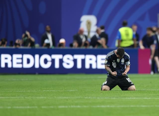 (260716) -- ATLANTA, July 16, 2026 (Xinhua) -- Lionel Messi of Argentina celebrates victory after the semifinal match between Argentina and England at the 2026 FIFA World Cup at Atlanta Stadium in Atlanta, the United States, July 15, 2026. (Xinhua/Cao Can)