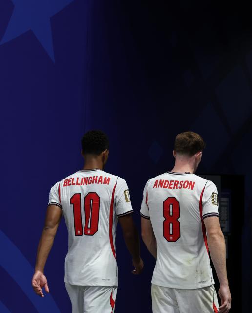 (260716) -- ATLANTA, July 16, 2026 (Xinhua) -- Jude Bellingham (L) and Elliot Anderson of England leave after the semifinal match between Argentina and England at the 2026 FIFA World Cup at Atlanta Stadium in Atlanta, the United States, July 15, 2026. (Xinhua/Li Ming)