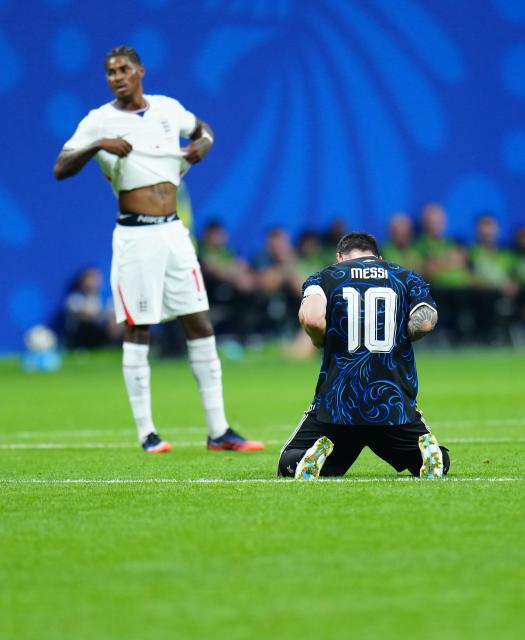 (260716) -- ATLANTA, July 16, 2026 (Xinhua) -- Lionel Messi of Argentina celebrates victory after the semifinal match between Argentina and England at the 2026 FIFA World Cup at Atlanta Stadium in Atlanta, the United States, July 15, 2026. (Xinhua/Jia Haocheng)
