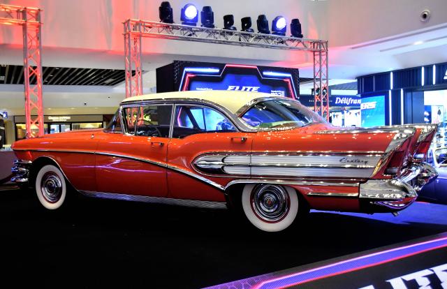 (260718) -- COLOMBO, July 18, 2026 (Xinhua) -- This photo shows a classic car during a show in Colombo, Sri Lanka, on July 18, 2026. A classic car show was held on Saturday at the Havelock City Mall in Colombo. (Photo by Ajith Perera/Xinhua)