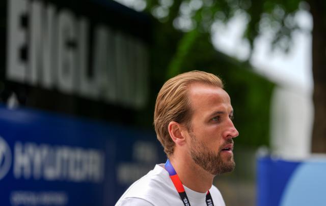 (260719) -- MIAMI, July 19, 2026 (Xinhua) -- Harry Kane of England is pictured before the bronze final match between France and England at the 2026 FIFA World Cup in Miami, the United States, July 18, 2026. (Xinhua/Hu Xingyu)