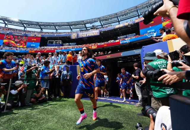 (260720) -- NEW JERSEY, July 20, 2026 (Xinhua) -- Marc Cucurella of Spain is seen before the final match between Spain and Argentina at the 2026 FIFA World Cup at the New York New Jersey Stadium, the United States, July 19, 2026. (Xinhua/Jia Haocheng)