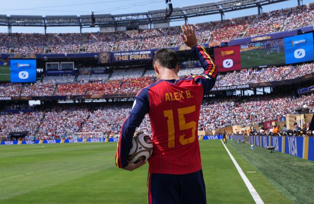 (260720) -- NEW JERSEY, July 20, 2026 (Xinhua) -- Alex Baena of Spain reacts during the final match between Spain and Argentina at the 2026 FIFA World Cup at the New York New Jersey Stadium, the United States, July 19, 2026. (Xinhua/Xiao Yijiu)