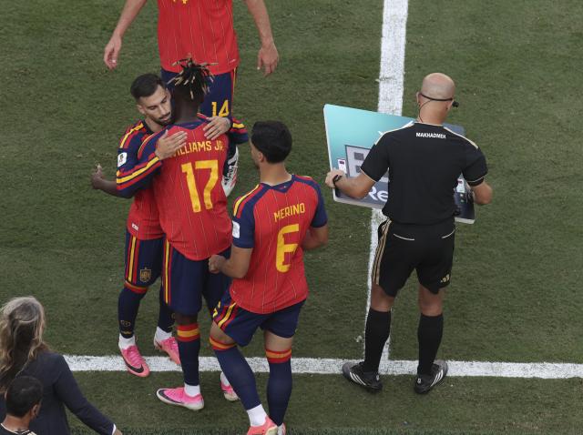 (260720) -- NEW JERSEY, July 20, 2026 (Xinhua) -- Spain's Mikel Merino (C) comes up as a substitute during the final match between Spain and Argentina at the 2026 FIFA World Cup at the New York New Jersey Stadium, the United States, July 19, 2026. (Xinhua/Xu Zijian)