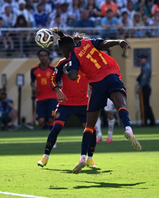 (260720) -- NEW JERSEY, July 20, 2026 (Xinhua) -- Nico Williams of Spain competes during the final match between Spain and Argentina at the 2026 FIFA World Cup at the New York New Jersey Stadium, the United States, July 19, 2026. (Xinhua/Xiao Yijiu)