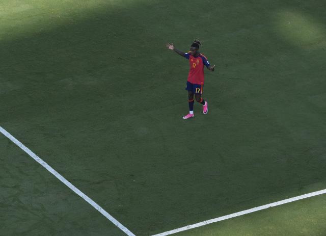 (260720) -- NEW JERSEY, July 20, 2026 (Xinhua) -- Nico Williams of Spain reacts during the final match between Spain and Argentina at the 2026 FIFA World Cup at the New York New Jersey Stadium, the United States, July 19, 2026. (Xinhua/Chen Yichen)