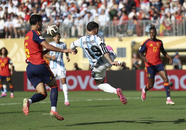 (260720) -- NEW JERSEY, July 20, 2026 (Xinhua) -- Nicolas Otamendi (front R) of Argentina competes during the final match between Spain and Argentina at the 2026 FIFA World Cup at the New York New Jersey Stadium, the United States, July 19, 2026. (Xinhua/Li Ming)