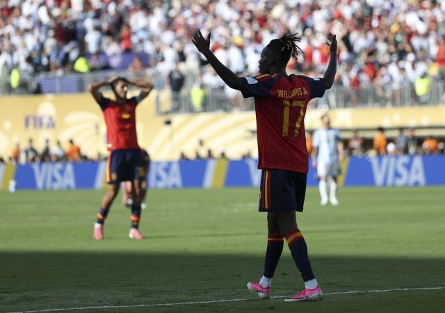 (260720) -- NEW JERSEY, July 20, 2026 (Xinhua) -- Nico Williams of Spain celebrates during the final match between Spain and Argentina at the 2026 FIFA World Cup at the New York New Jersey Stadium, the United States, July 19, 2026. (Xinhua/Li Ming)