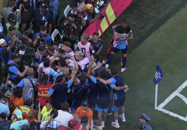 (260720) -- NEW JERSEY, July 20, 2026 (Xinhua) -- Team Spain celebrate a goal during the final match between Spain and Argentina at the 2026 FIFA World Cup at the New York New Jersey Stadium, the United States, July 19, 2026. (Xinhua/Chen Yichen)
