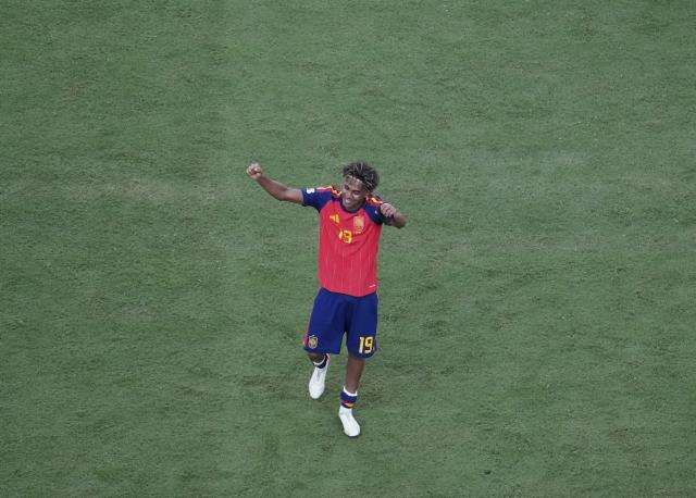 (260720) -- NEW JERSEY, July 20, 2026 (Xinhua) -- Lamine Yamal of Spain reacts after the final match between Spain and Argentina at the 2026 FIFA World Cup at the New York New Jersey Stadium, the United States, July 19, 2026. (Xinhua/Chen Yichen)