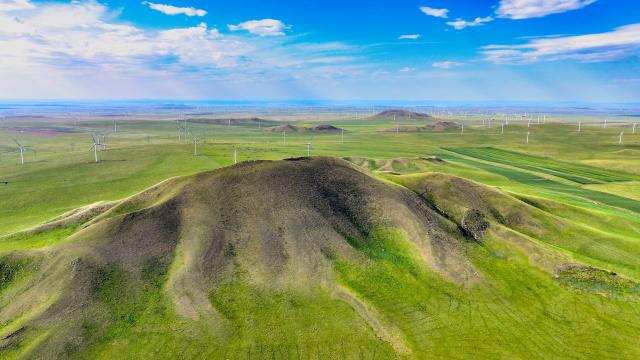 (260720) -- XILINGOL LEAGUE, July 20, 2026 (Xinhua) -- An aerial drone photo taken on July 19, 2026 shows a volcano in a national geopark in Xilingol League, north China's Inner Mongolia Autonomous Region. (Photo by Wang Zheng/Xinhua)