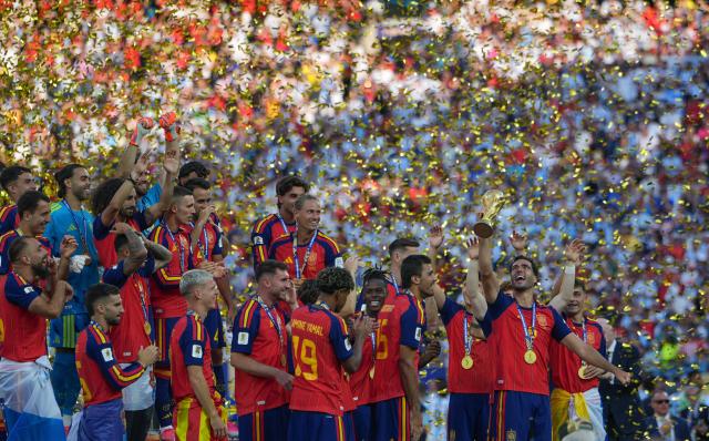 (260720) -- NEW JERSEY, July 20, 2026 (Xinhua) -- Players of Spain celebrate after the final match between Spain and Argentina at the 2026 FIFA World Cup at the New York New Jersey Stadium, the United States, July 19, 2026. (Xinhua/Huang Zongzhi)